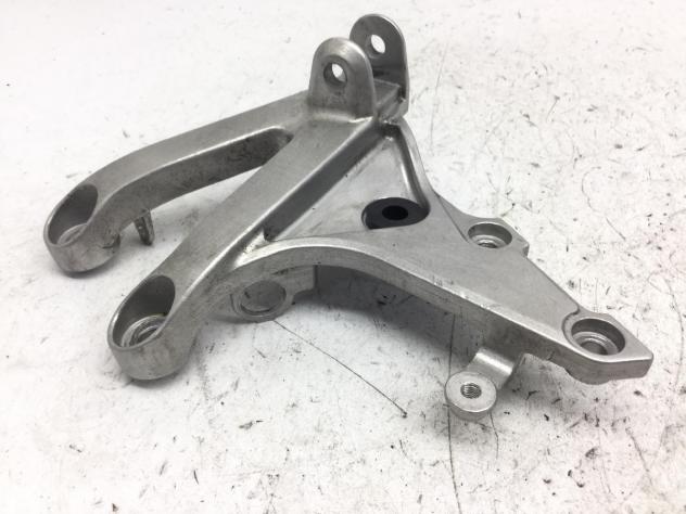 HONDA CBR RR ABS KM0 600 STAFFA SUPPORTO PEDANA ANTERIORE DESTRA 2024 2026 - Foto 2