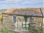 RUSTICO SEMI INDIPENDENTE DA RISTRUTTURARE