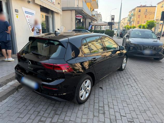 Volkswagen Golf 1.0 TSI EVO DSG Life AUTOMATICA 2023 USATO - Foto 3