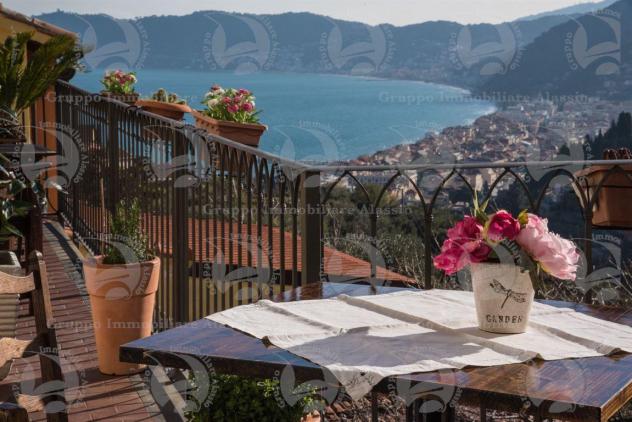 Appartamento indipendente, terrazzo, vista mare