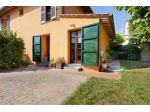 Villetta a schiera angolare in vendita a Calcinaia 117 mq  Rif: 1432597