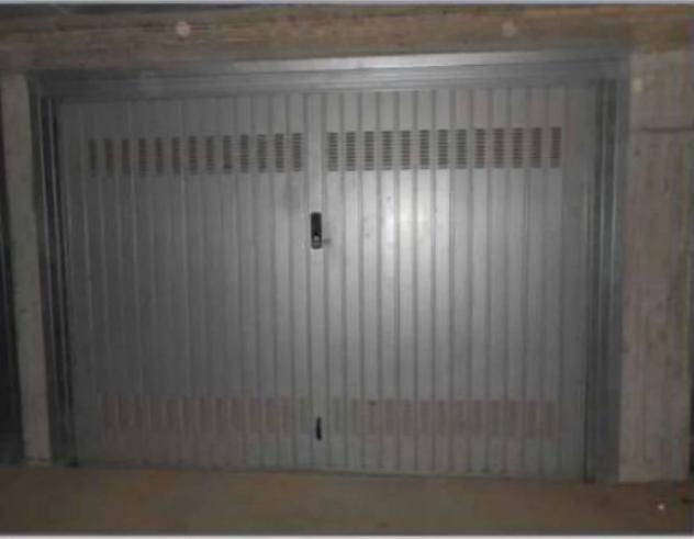 Immobile in asta di 130 m², box auto in vendita a Pozzo d'Adda - Foto 2