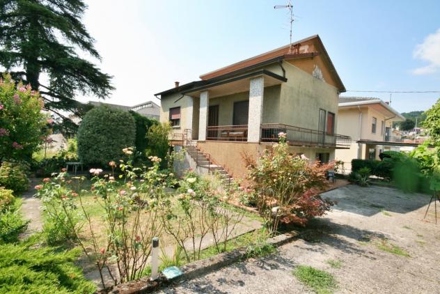 casa indipendente in vendita ad Arzignano in zona San Bortolo