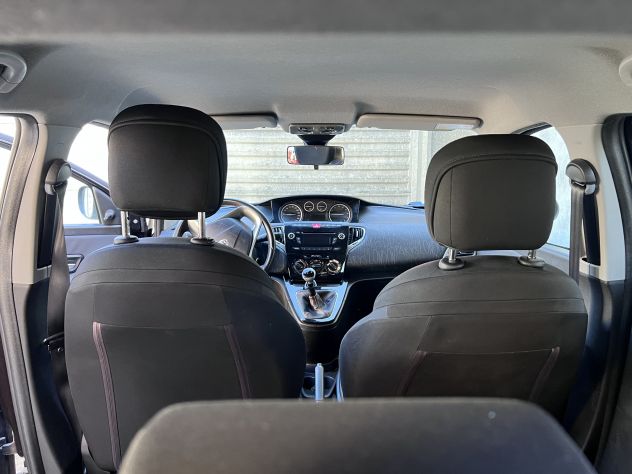 Lancia Ypsilon elefantino 1.2 GPL e benzina