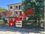 BESANA IN BRIANZA: IN VENDITA TRE LOCALI DOPPI SERVIZI