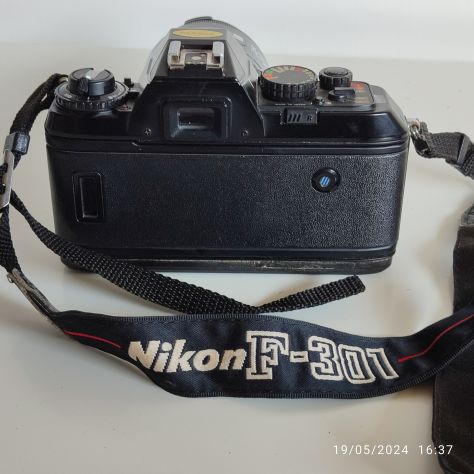 Fotocamera Nikon F-301+obiettivo 35-105mm+soft case - Foto 3