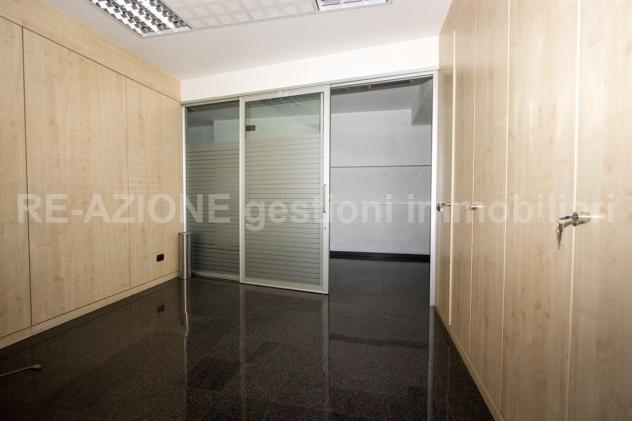 THIENE: affitto NEGOZIO in Corso Garibaldi - Foto 4