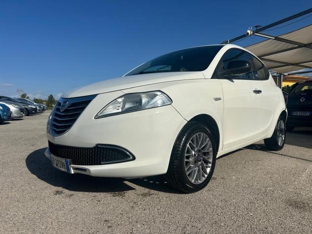 Lancia Ypsilon 1.2 Benzina/GPL - Foto 9