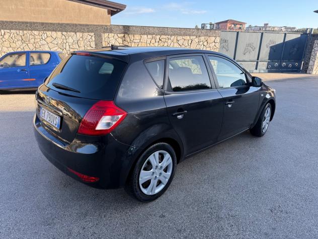 Kia Ceed cee'd 1.4 90CV 5p. LX - Foto 9