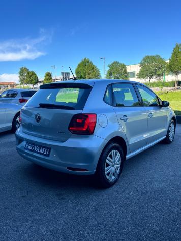 Volkswagen Polo 2016 75CV neopatentati - Foto 5