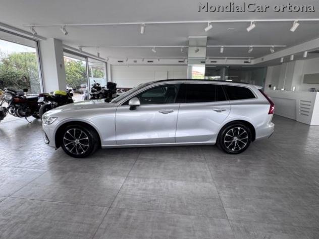 VOLVO V60 B4 (d) automatico Essential rif. 24066570 - Foto 3
