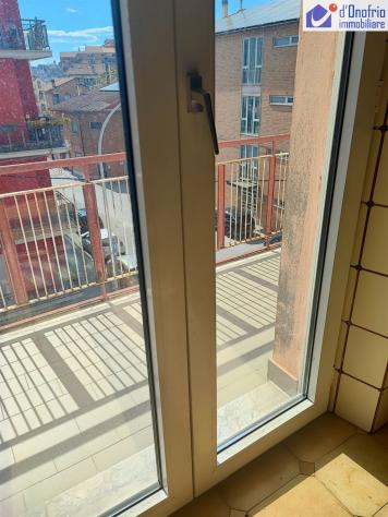 CAMPOBASSO ALLA VIA MONTELLO PROPONIAMO IN VENDITA UN APPARTAMENTO SITO AL TERZO PIANO PRIVO DI ASCENSORE - Foto 9