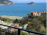 NOLI - LIGURIA - ITALIA --- VILLA PADRONALE CON TERRENO con VISTA --- Ribassata