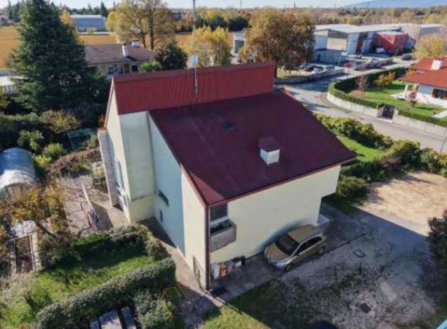 Immobile in asta di 280 m² con più di 5 locali e box auto in vendita a Spilimbergo - Foto 3
