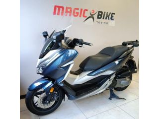 Honda Forza 350