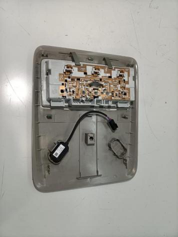 LUCE DI CORTESIA ANTERIORE OPEL Mokka 1° Serie 22774329 (12) - Foto 5