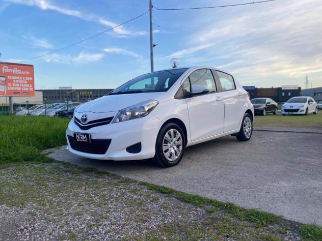 Toyota Yaris 1.4 D-4D 5 porte Lounge M-MT - Foto 3