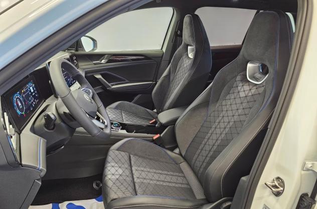 Volkswagen Tiguan 1.5 eTSI 110KW ACT R-Line DSG Black Style 20" Camera Matrix Led - Foto 10