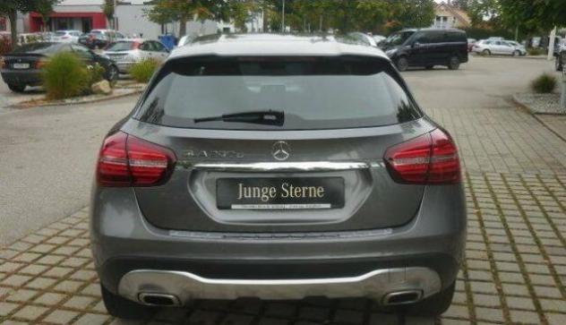 Mercedes-Benz GLA 200 VETTURA AZIENDALE KM CERTIFICATI - Foto 2