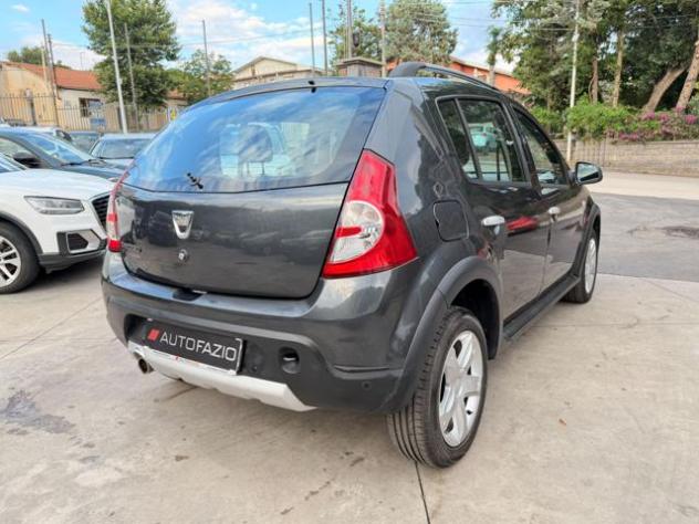 DACIA Sandero Stepway 1.6 8V GPL 85CV rif. 23886232 - Foto 9