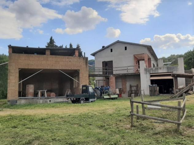 Orvieto - Ampia proprietà ideale per tre o quattro unità abitative con terreno in vendita a pochi minuti da Orvieto - Foto 3