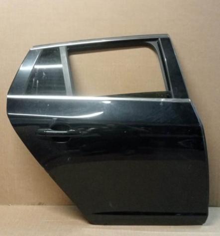 PORTA POST. DX. NERO MET. C/ALZ. E SERR. 999-U1294243 Carrozzeria  Lamierati esterni  Porte  Porta post. dx. VOLVO - V60 - 01-09-2010 - 01-04-2013