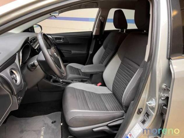 TOYOTA Auris 1.6 d-4d Active rif. 18889968 - Foto 9