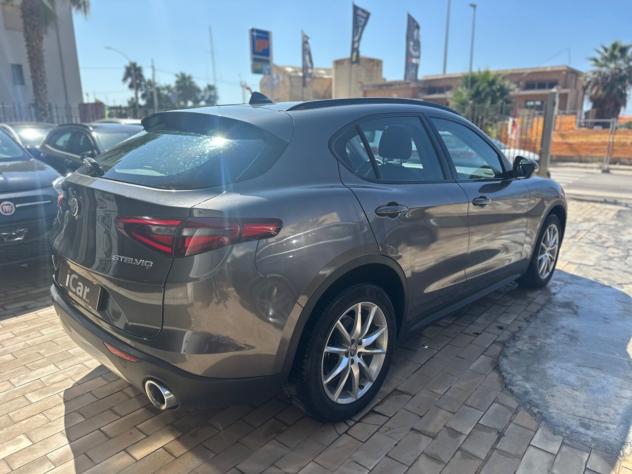 Alfa Romeo Stelvio 2.2 Turbodiesel 210 CV AT8 Q4 Lusso - Foto 6
