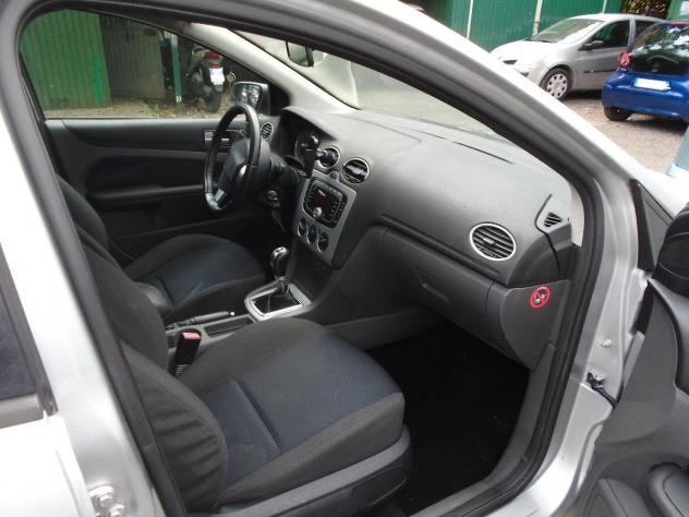 FORD Focus '2007 5p 1.6 tdci 90cv 123000 KM - Foto 10