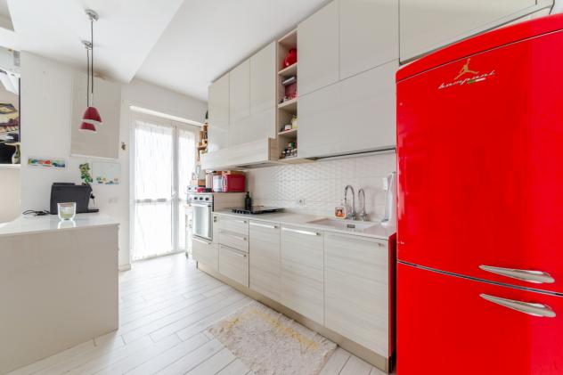 ZONA LORENTEGGIO SPLENDIDO TRILOCALE RISTRUTTURATO 2 CAMERE 2 BAGNI 2 BALCONI . MM4 - Foto 5