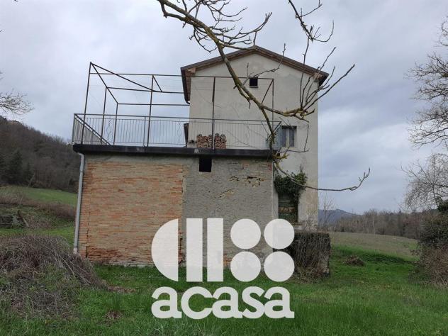CASALE SEMI RISTRUTTURATO CON TERRENI - Foto 8