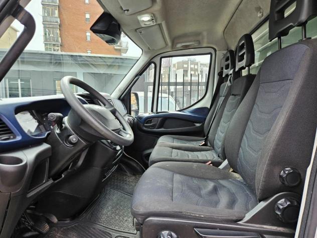 Iveco Daily 35-NP 3.0 Nat.Pwr Blue Power - Foto 8