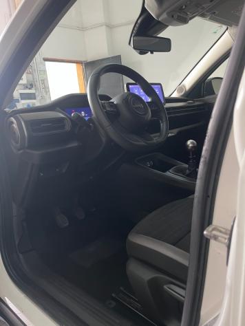 Jeep Avenger 1.2 Turbo 100 CV Longitude - Foto 8