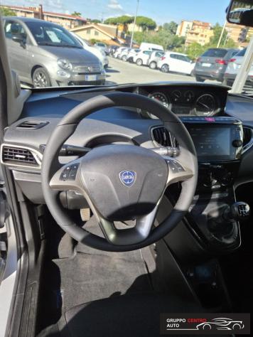 LANCIA Ypsilon 1.2 69cv 5p. GPL - 2021 - Foto 10
