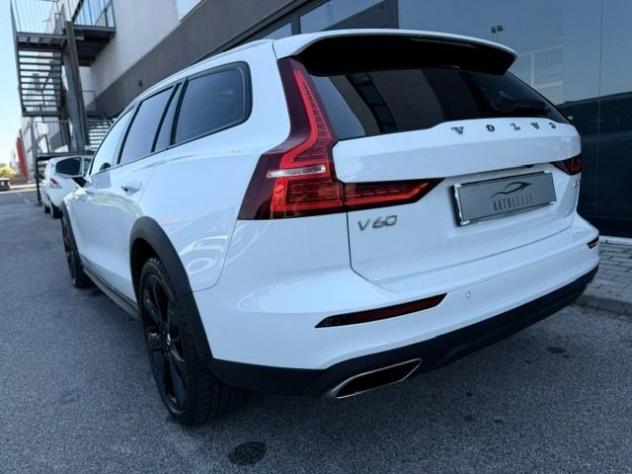VOLVO V60 Cross Country B4 (d) AWD 197CV TETTO ARIBILE/R20 rif. 23983101 - Foto 3