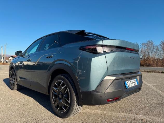 PEUGEOT 3008 3ª serie 3008 Hybrid 145 e-DCS6 GT - Foto 7