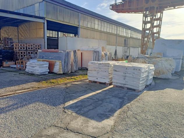 Capannone artigianale in vendita a Castelnuovo Magra 350 mq Rif: 1063679