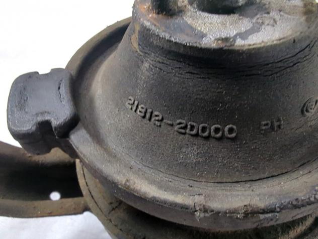 21812-2D000 SUPPORTO MOTORE HYUNDAI COUPE 2.0 B 105KW 5M 2P (2006) RICAMBIO USATO - Foto 5
