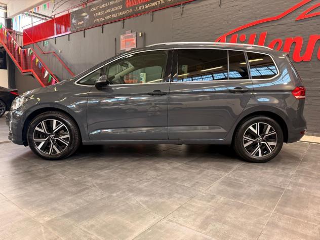 Volkswagen Touran 7 Posti 2.0 TDI SCR Executive DSG chilometri certificati Casamadre, possibilità di estensione garanzia Casamadre. - Foto 3