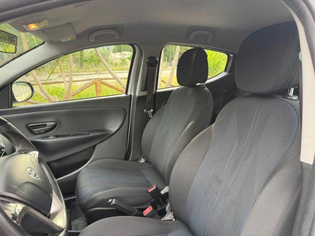 LANCIA - Ypsilon - 1.2 69 CV 5p. S&S Platinum - Foto 8