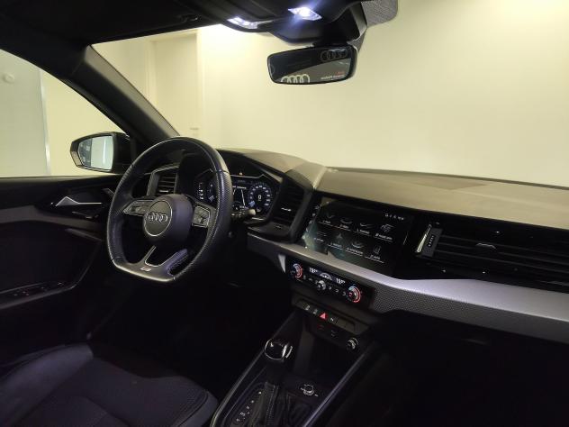 Audi A1 A1 allstreet 30 1.0 tfsi Identity Contrast 110cv s tronic - Foto 8