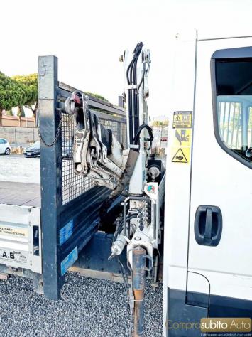 IVECO Daily 33S16HV 2.3 HPT GRU + IVA 22% rif. 24065616 - Foto 9
