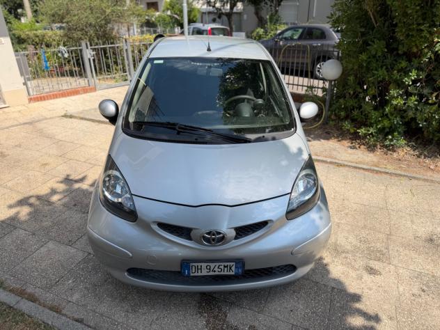 Toyota Aygo 1.0 12V VVT-i 5 porte - Foto 5