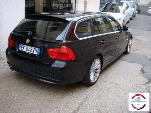 BMW - Serie 3 Touring - 318d 2.0 143CV Attiva - Foto 5