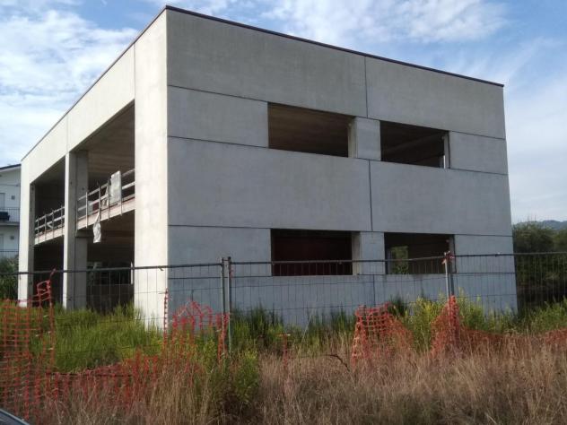 Capannone commerciale in vendita a Castelnuovo Magra 650 mq Rif: 1299862