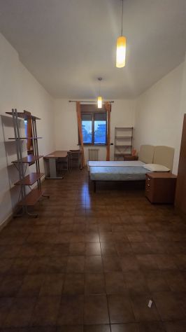 3 camere per studentesse (Zona Obelisco/Porta Napoli) - Foto 9