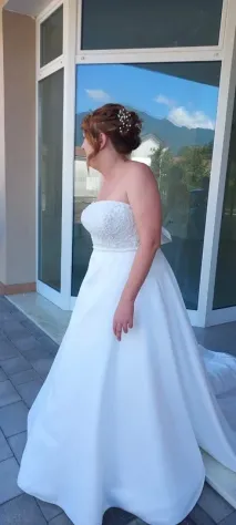 Abito da sposa da sogno – elegante, romantico e scenografico – tg 48 - Foto 3
