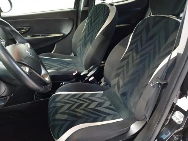 Lancia Ypsilon 1.2 69 CV 5 porte S&S Gold - Foto 10