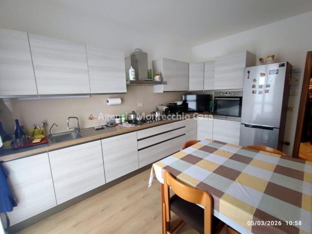 Casa singola con due appartamenti, mansarda taverna garage e giardino. - Foto 6