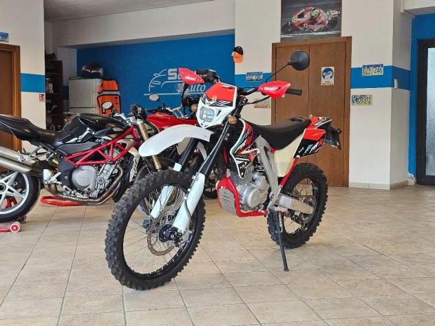 AJP PR4 125 Supremoto Pro 2.500km 2018 GUIDA A1 - Foto 2